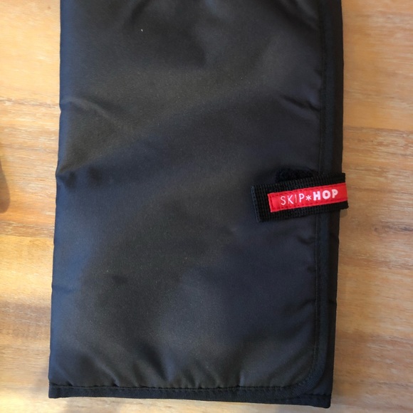 Skip Hop Diaper Bag - Picture 7 of 8